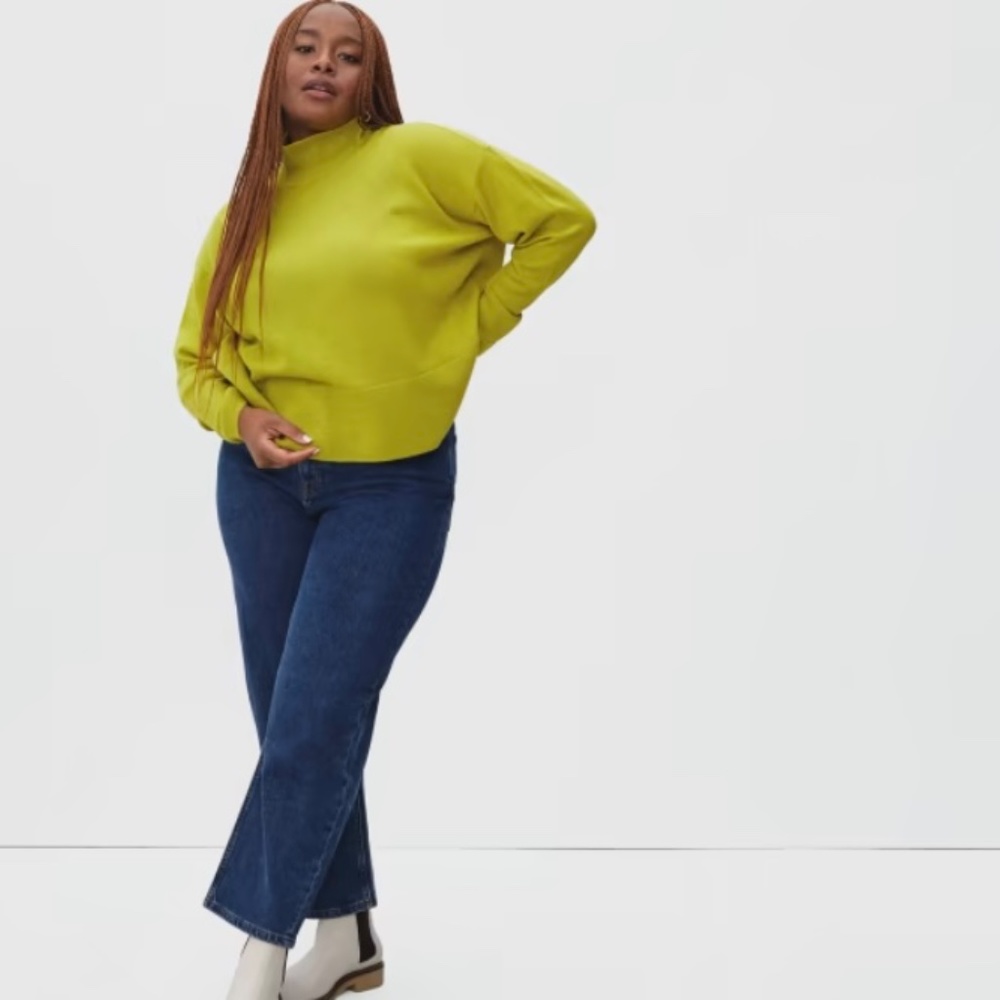 Everlane The Cashmere Square Turtleneck - Picture 6 of 7
